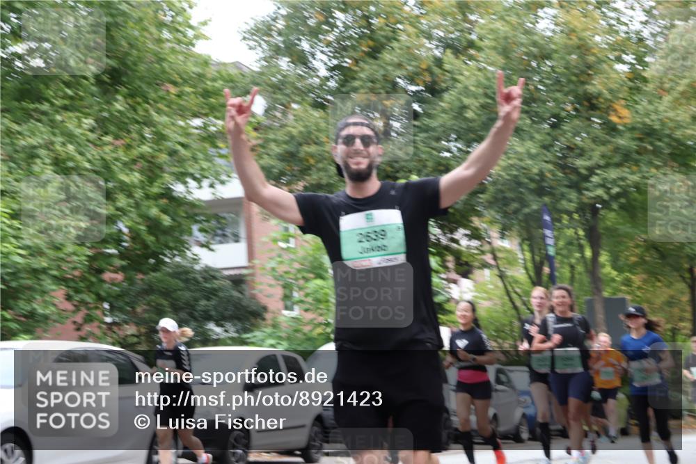 21.09.2025 - PSD Bank Halbmarathon Luisa Fischer http://msf.ph/oto/8921423 21.09.2025 12:04:30 Laufen 2639 meine-sportfotos.de