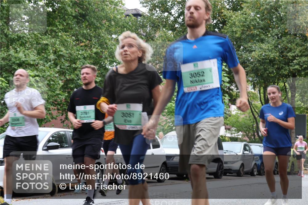 21.09.2025 - PSD Bank Halbmarathon Luisa Fischer http://msf.ph/oto/8921460 21.09.2025 12:04:36 Laufen 33, 3781, 3051, 3052, 5418 meine-sportfotos.de