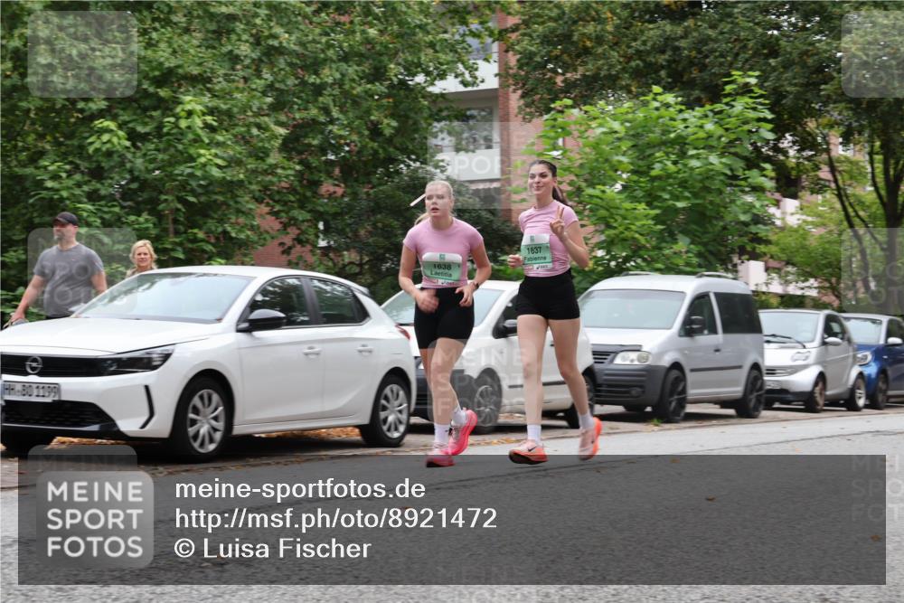 21.09.2025 - PSD Bank Halbmarathon Luisa Fischer http://msf.ph/oto/8921472 21.09.2025 12:04:43 Laufen 1199, 1638, 1637 meine-sportfotos.de