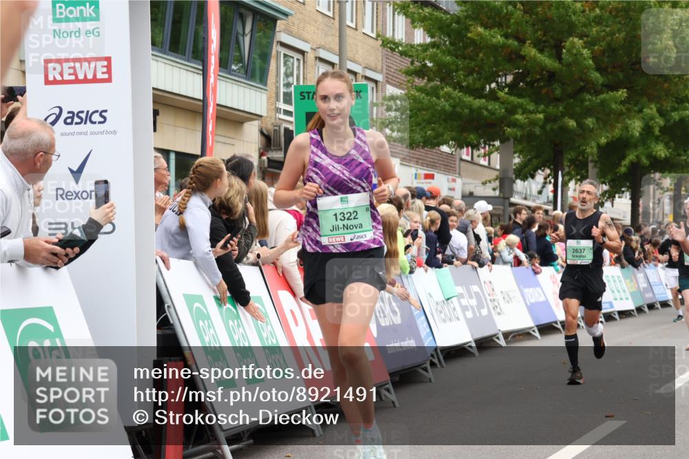 21.09.2025 - PSD Bank Halbmarathon Strokosch-Dieckow http://msf.ph/oto/8921491 21.09.2025 11:58:30 Ziel 1322, 1348, 1611, 2343, 2637, 3080 meine-sportfotos.de