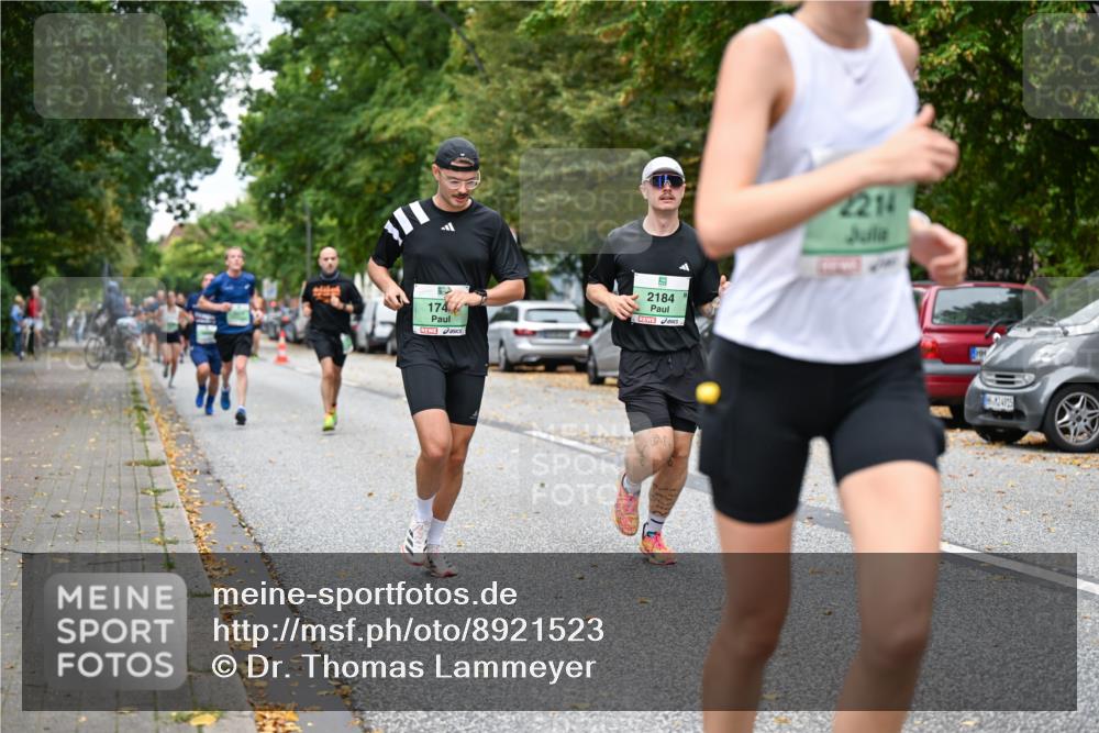 21.09.2025 - PSD Bank Halbmarathon Dr. Thomas Lammeyer http://msf.ph/oto/8921523 21.09.2025 10:40:59 Laufen 174, 2184, 2214 meine-sportfotos.de