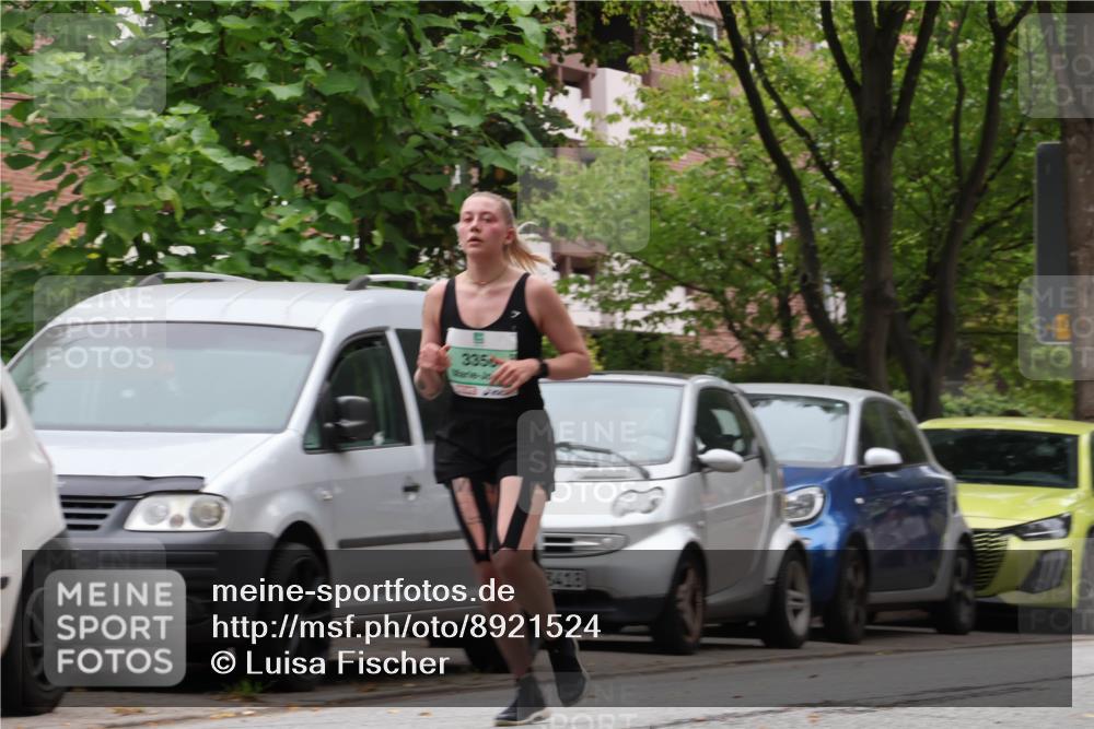21.09.2025 - PSD Bank Halbmarathon Luisa Fischer http://msf.ph/oto/8921524 21.09.2025 12:05:04 Laufen 3356, 3418 meine-sportfotos.de