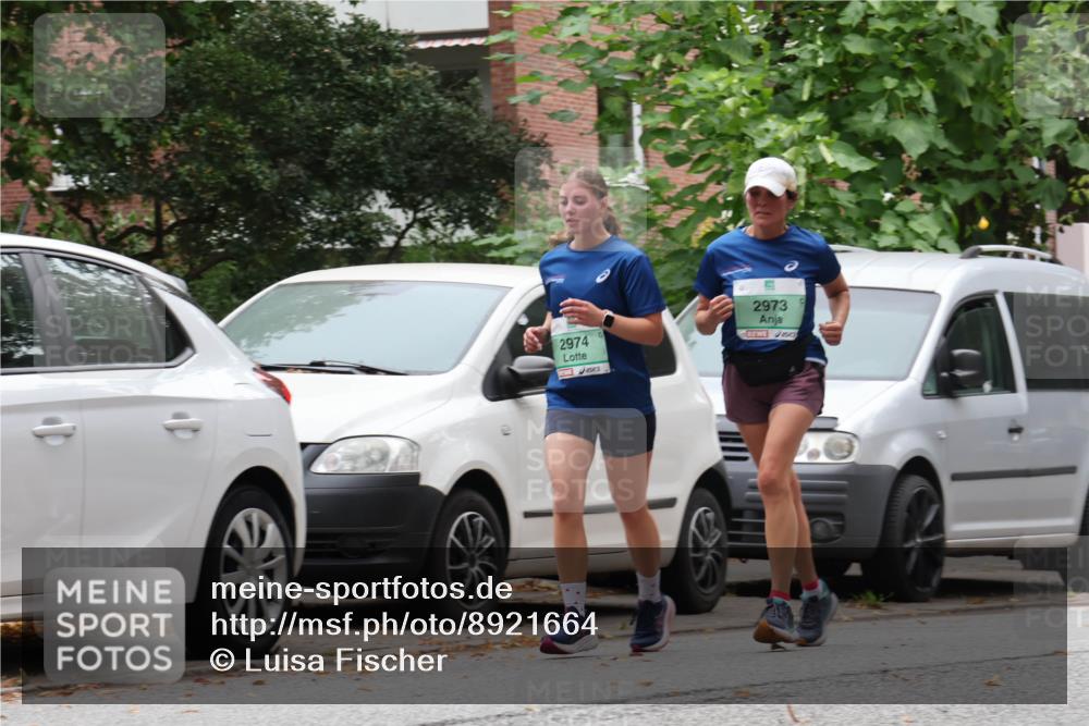21.09.2025 - PSD Bank Halbmarathon Luisa Fischer http://msf.ph/oto/8921664 21.09.2025 12:06:04 Laufen 2974, 2973 meine-sportfotos.de