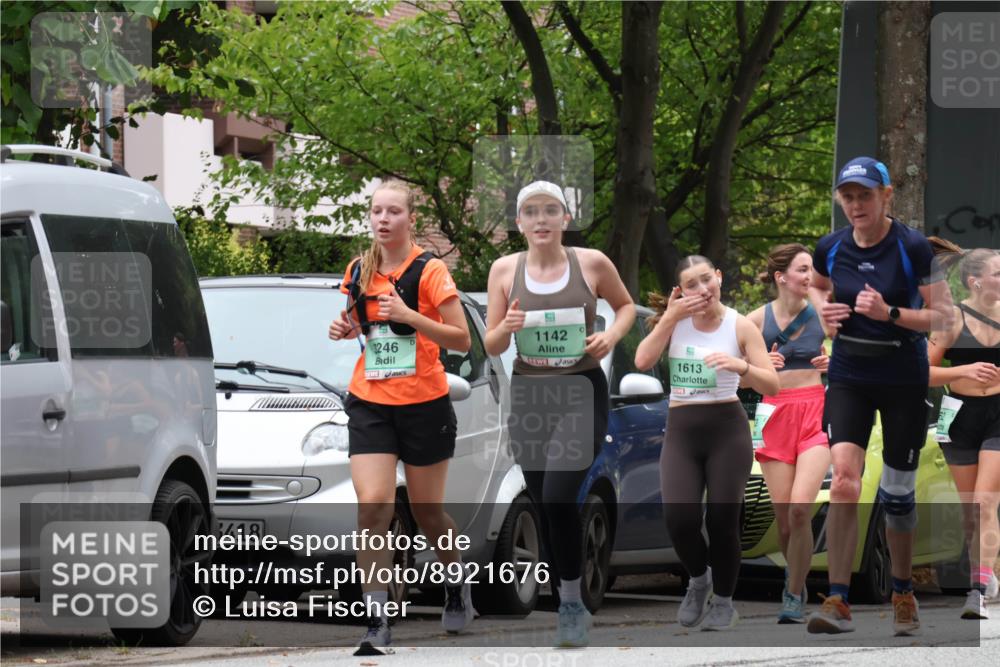 21.09.2025 - PSD Bank Halbmarathon Luisa Fischer http://msf.ph/oto/8921676 21.09.2025 12:06:24 Laufen 3418, 3246, 1142, 1613 meine-sportfotos.de