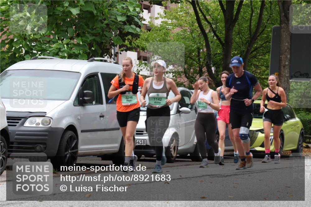 21.09.2025 - PSD Bank Halbmarathon Luisa Fischer http://msf.ph/oto/8921683 21.09.2025 12:06:25 Laufen 3246, 1142, 1613, 6418 meine-sportfotos.de
