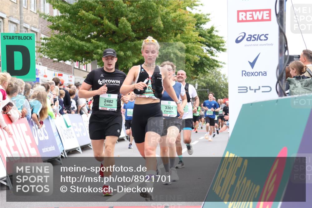 21.09.2025 - PSD Bank Halbmarathon Strokosch-Dieckow http://msf.ph/oto/8921701 21.09.2025 11:58:47 Ziel 1107, 1275, 1276, 2324, 2482, 2622, 2826, 2858, 2961, 3092, 3170, 3301, 3521 meine-sportfotos.de