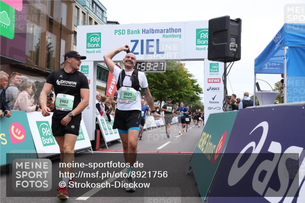 21.09.2025 - PSD Bank Halbmarathon Strokosch-Dieckow http://msf.ph/oto/8921756 21.09.2025 11:58:50 Ziel 1107, 1521, 2482, 2622, 2660, 2928, 3198, 3301, 3521 meine-sportfotos.de