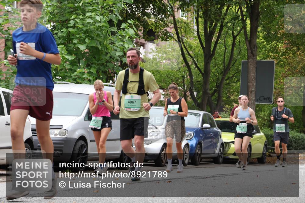 21.09.2025 - PSD Bank Halbmarathon Luisa Fischer http://msf.ph/oto/8921789 21.09.2025 12:06:47 Laufen 4030, 4067, 3672, 3385 meine-sportfotos.de