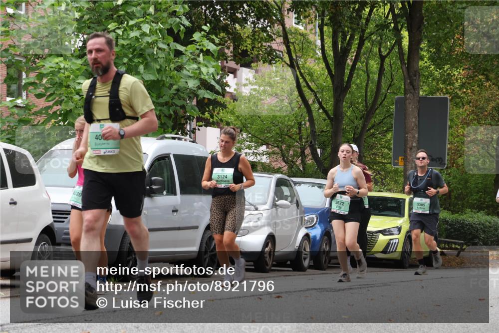 21.09.2025 - PSD Bank Halbmarathon Luisa Fischer http://msf.ph/oto/8921796 21.09.2025 12:06:48 Laufen 4030, 40, 3124, 3385, 3672 meine-sportfotos.de