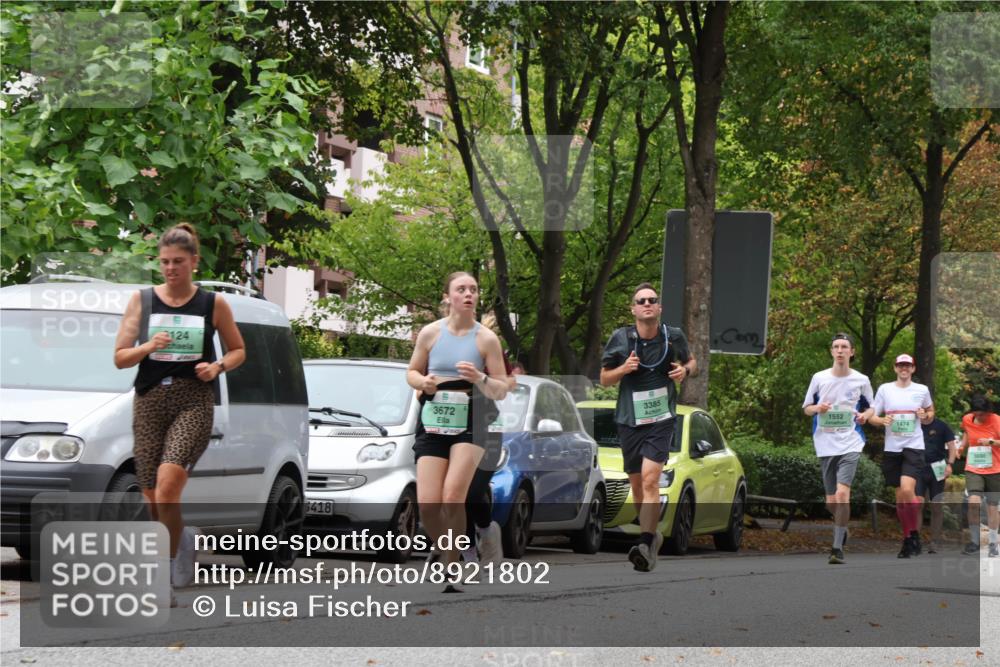 21.09.2025 - PSD Bank Halbmarathon Luisa Fischer http://msf.ph/oto/8921802 21.09.2025 12:06:49 Laufen 124, 6418, 3672, 3385, 1552, 1474 meine-sportfotos.de