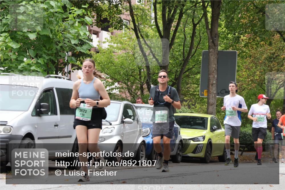 21.09.2025 - PSD Bank Halbmarathon Luisa Fischer http://msf.ph/oto/8921807 21.09.2025 12:06:50 Laufen 3672, 3385, 1552, 1474 meine-sportfotos.de
