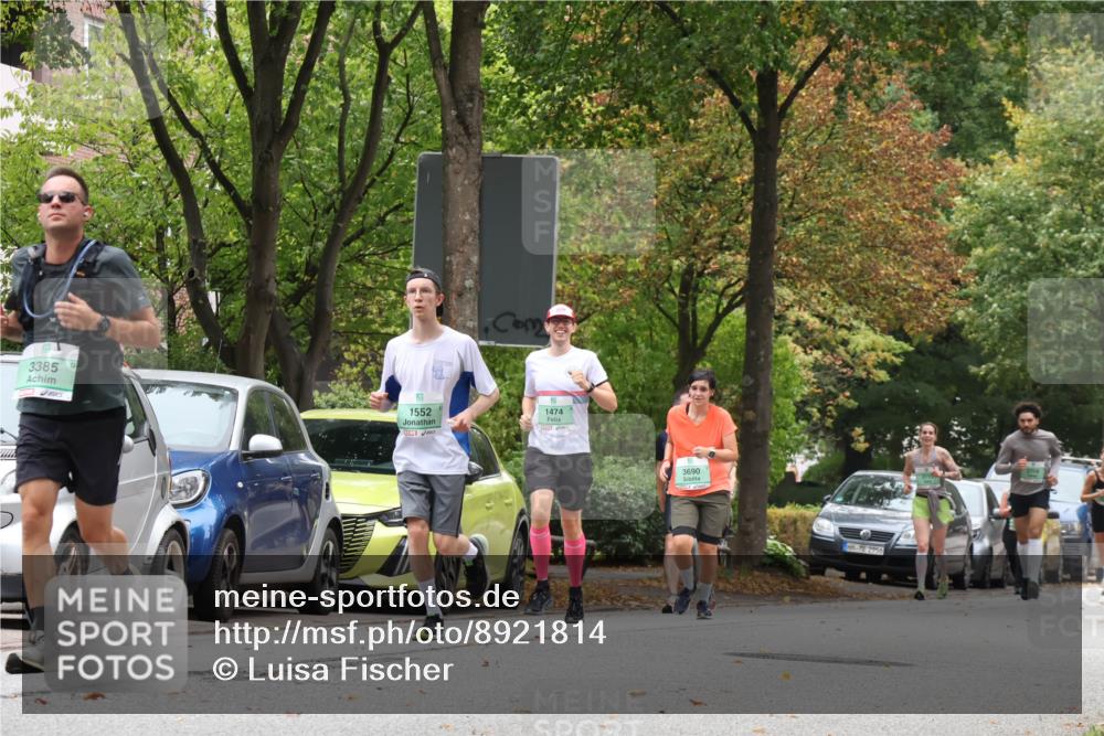 21.09.2025 - PSD Bank Halbmarathon Luisa Fischer http://msf.ph/oto/8921814 21.09.2025 12:06:51 Laufen 3385, 1552, 1474, 3690, 2956 meine-sportfotos.de