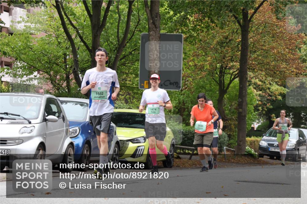 21.09.2025 - PSD Bank Halbmarathon Luisa Fischer http://msf.ph/oto/8921820 21.09.2025 12:06:52 Laufen 418, 1552, 1474, 3690, 295 meine-sportfotos.de