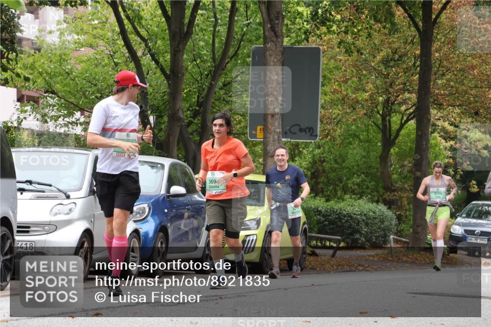21.09.2025 - PSD Bank Halbmarathon Luisa Fischer http://msf.ph/oto/8921835 21.09.2025 12:06:54 Laufen 418, 3690, 3219, 3111, 2956 meine-sportfotos.de