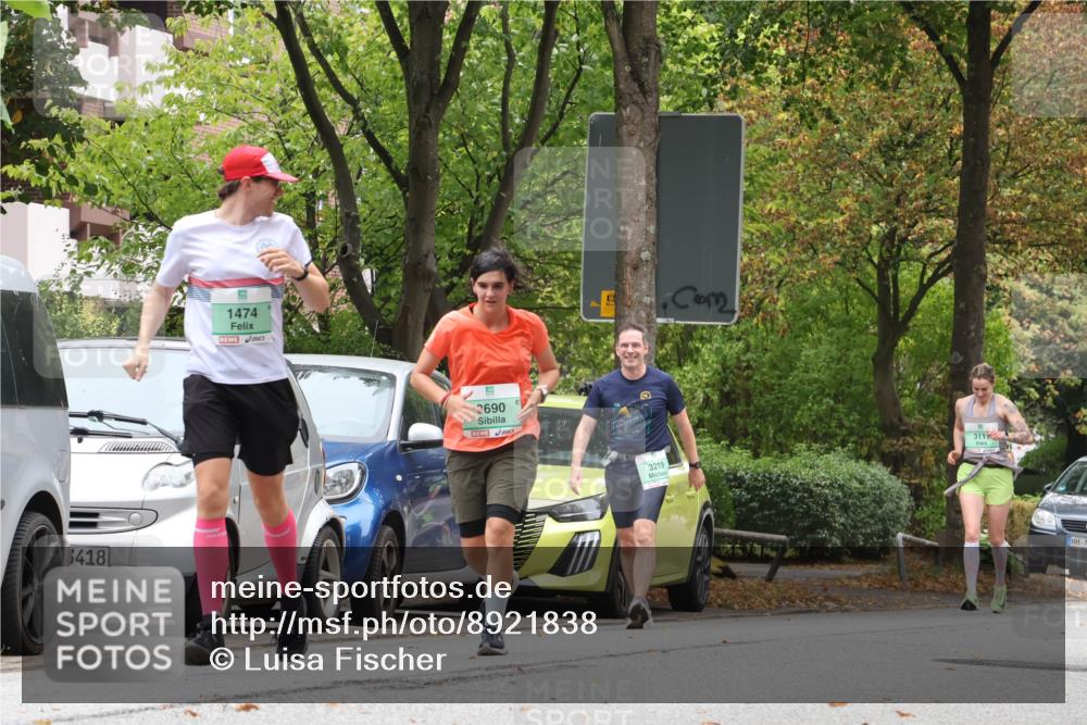 21.09.2025 - PSD Bank Halbmarathon Luisa Fischer http://msf.ph/oto/8921838 21.09.2025 12:06:55 Laufen 3418, 4, 1474, 2690, 3219, 3111 meine-sportfotos.de