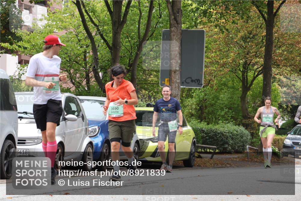 21.09.2025 - PSD Bank Halbmarathon Luisa Fischer http://msf.ph/oto/8921839 21.09.2025 12:06:55 Laufen 3418, 3690, 3219, 3111 meine-sportfotos.de