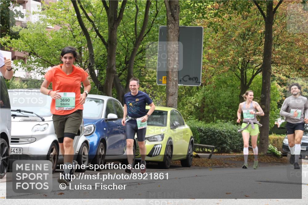 21.09.2025 - PSD Bank Halbmarathon Luisa Fischer http://msf.ph/oto/8921861 21.09.2025 12:06:56 Laufen 418, 3690, 32, 3111, 2956 meine-sportfotos.de