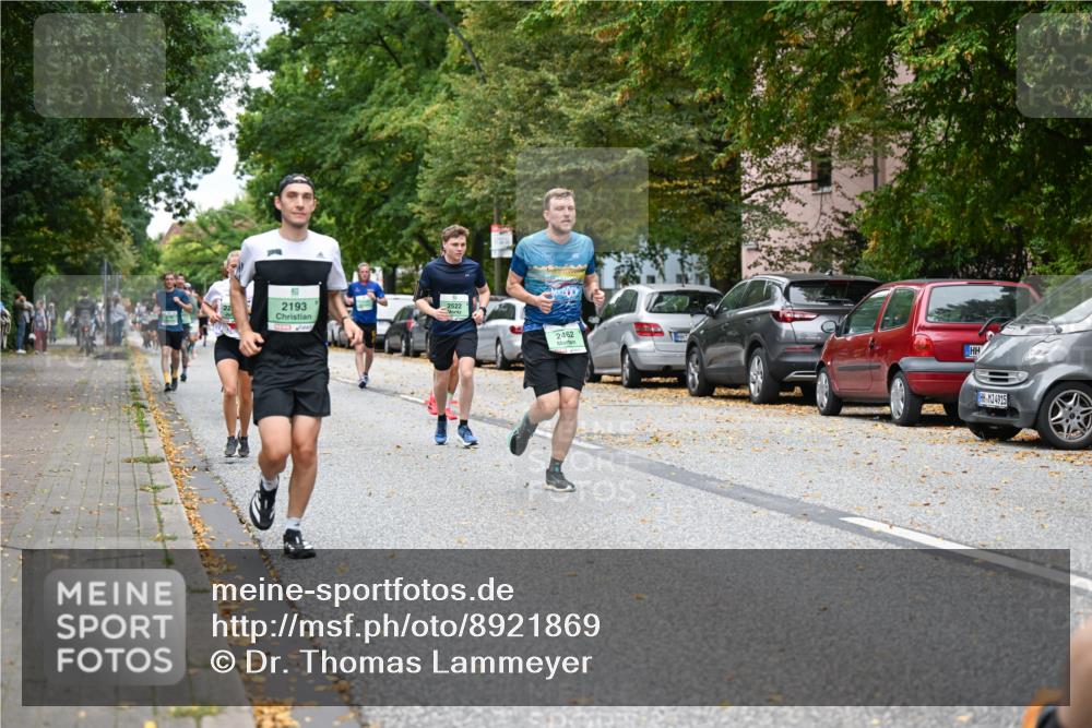 21.09.2025 - PSD Bank Halbmarathon Dr. Thomas Lammeyer http://msf.ph/oto/8921869 21.09.2025 10:41:21 Laufen 2193, 2522, 2462, 4915 meine-sportfotos.de