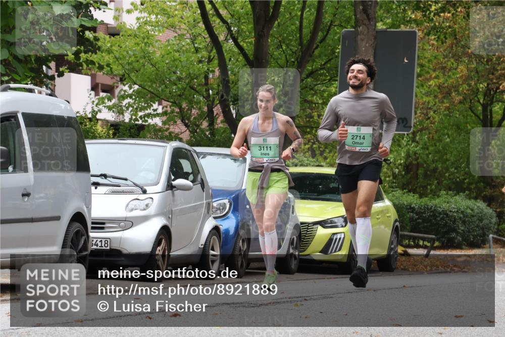 21.09.2025 - PSD Bank Halbmarathon Luisa Fischer http://msf.ph/oto/8921889 21.09.2025 12:07:00 Laufen 3418, 3111, 2714, 32 meine-sportfotos.de