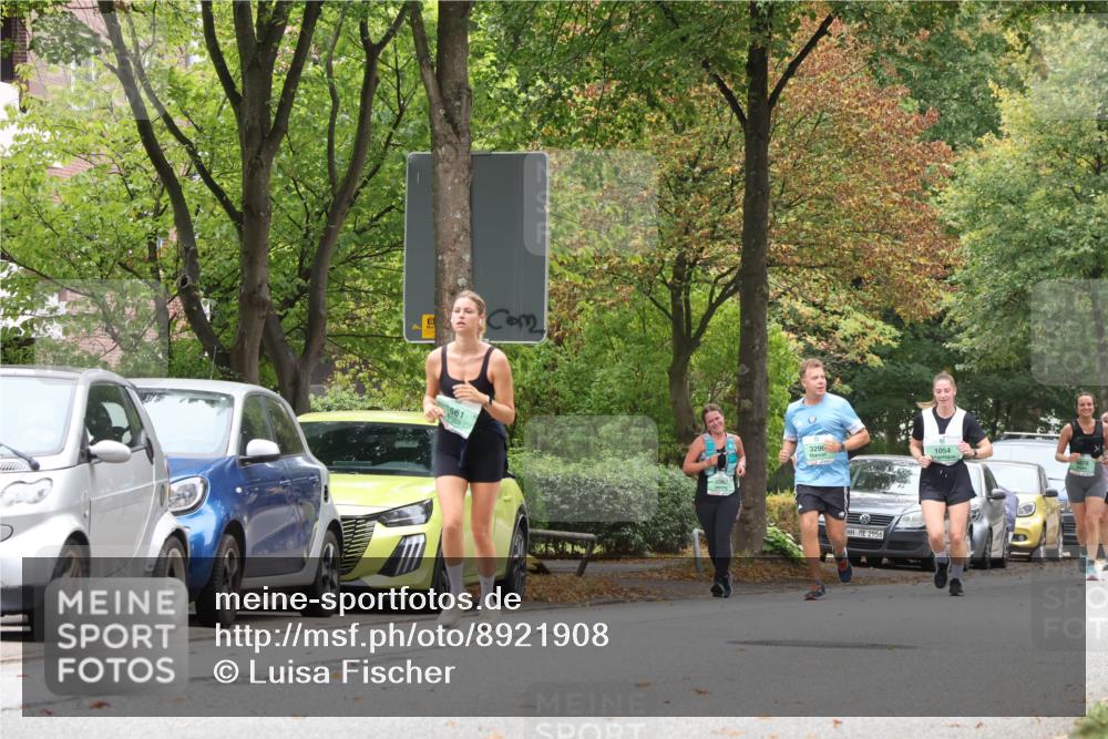 21.09.2025 - PSD Bank Halbmarathon Luisa Fischer http://msf.ph/oto/8921908 21.09.2025 12:07:04 Laufen 1661, 3562, 0, 3296, 1054, 3678, 2956 meine-sportfotos.de