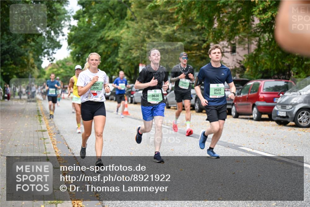 21.09.2025 - PSD Bank Halbmarathon Dr. Thomas Lammeyer http://msf.ph/oto/8921922 21.09.2025 10:41:23 Laufen 2257, 3630, 1583, 2522 meine-sportfotos.de
