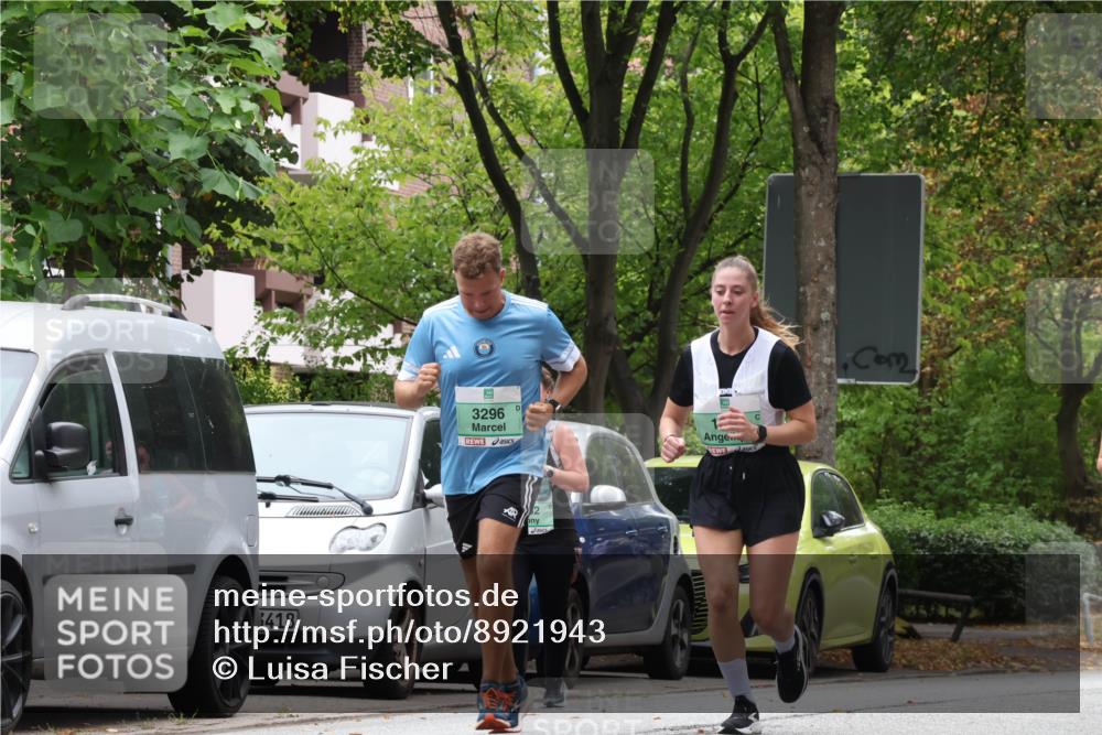 21.09.2025 - PSD Bank Halbmarathon Luisa Fischer http://msf.ph/oto/8921943 21.09.2025 12:07:11 Laufen 418, 3296 meine-sportfotos.de