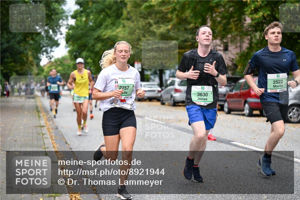 21.09.2025 - PSD Bank Halbmarathon Dr. Thomas Lammeyer http://msf.ph/oto/8921944 21.09.2025 10:41:24 Laufen 31, 2257, 3630, 2522 meine-sportfotos.de