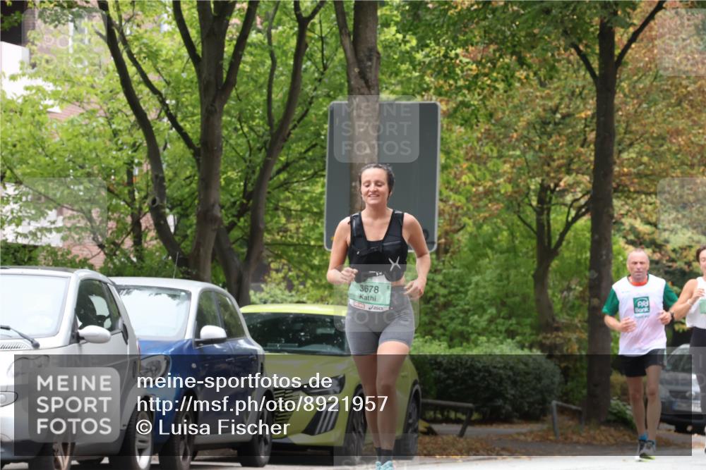 21.09.2025 - PSD Bank Halbmarathon Luisa Fischer http://msf.ph/oto/8921957 21.09.2025 12:07:13 Laufen 3678 meine-sportfotos.de