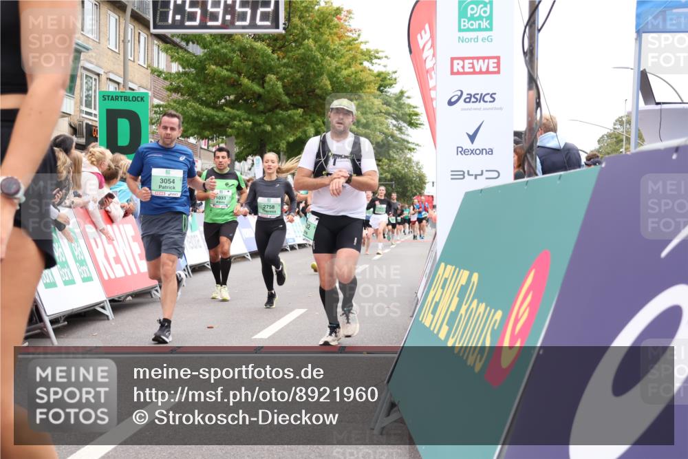 21.09.2025 - PSD Bank Halbmarathon Strokosch-Dieckow http://msf.ph/oto/8921960 21.09.2025 11:59:16 Ziel 1033, 1064, 1092, 1093, 1258, 1486, 1812, 2332, 2472, 2540, 2582, 2610, 2641, 2664, 2758, 3054 meine-sportfotos.de