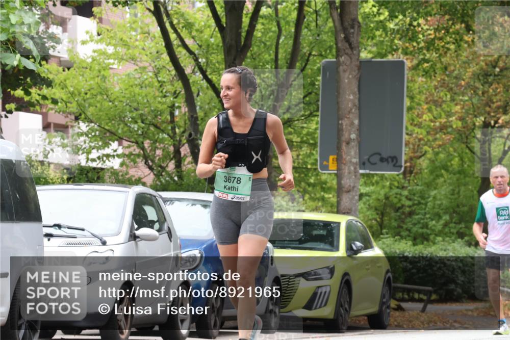 21.09.2025 - PSD Bank Halbmarathon Luisa Fischer http://msf.ph/oto/8921965 21.09.2025 12:07:14 Laufen 3418, 3678 meine-sportfotos.de