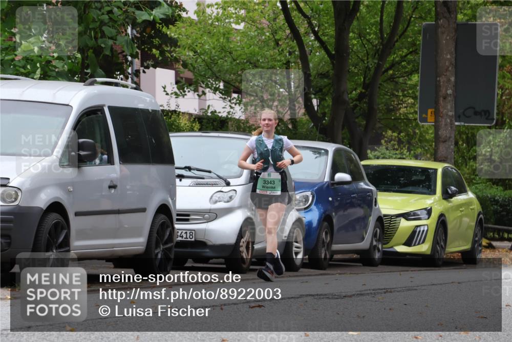 21.09.2025 - PSD Bank Halbmarathon Luisa Fischer http://msf.ph/oto/8922003 21.09.2025 12:07:28 Laufen 6418, 3343 meine-sportfotos.de