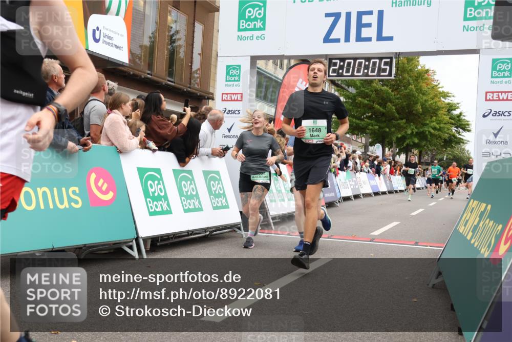21.09.2025 - PSD Bank Halbmarathon Strokosch-Dieckow http://msf.ph/oto/8922081 21.09.2025 11:59:28 Ziel 1648, 2186, 2325, 2328, 2484, 2533, 2602, 2610, 2718, 2785, 3962 meine-sportfotos.de