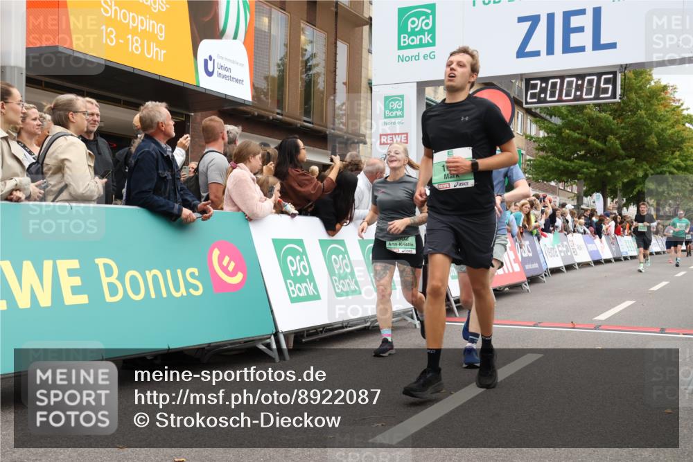 21.09.2025 - PSD Bank Halbmarathon Strokosch-Dieckow http://msf.ph/oto/8922087 21.09.2025 11:59:28 Ziel 1648, 2186, 2325, 2328, 2484, 2533, 2602, 2610, 2718, 2785, 3962 meine-sportfotos.de
