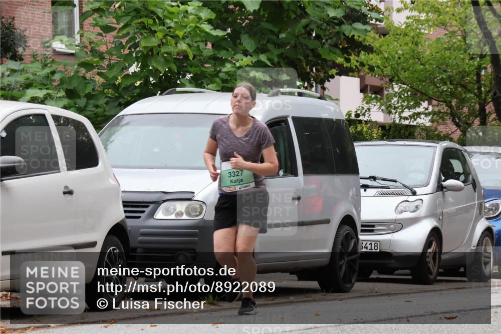 21.09.2025 - PSD Bank Halbmarathon Luisa Fischer http://msf.ph/oto/8922089 21.09.2025 12:07:49 Laufen 3327, 3418 meine-sportfotos.de