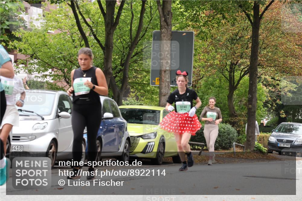 21.09.2025 - PSD Bank Halbmarathon Luisa Fischer http://msf.ph/oto/8922114 21.09.2025 12:07:54 Laufen 6418, 2881, 3740, 3683, 2956 meine-sportfotos.de