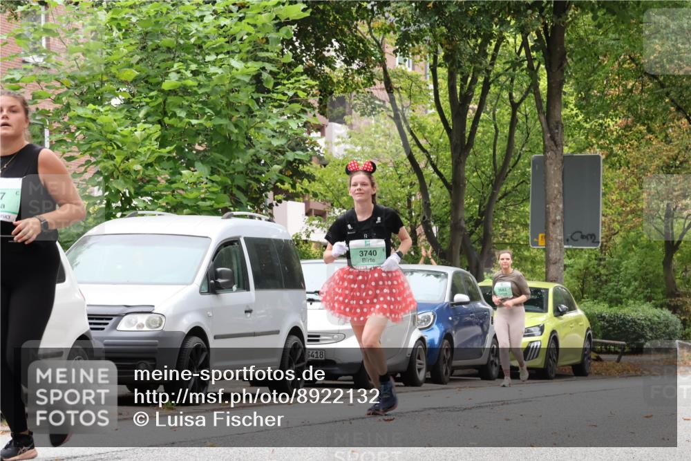 21.09.2025 - PSD Bank Halbmarathon Luisa Fischer http://msf.ph/oto/8922132 21.09.2025 12:07:57 Laufen 7, 3418, 3740, 3683 meine-sportfotos.de