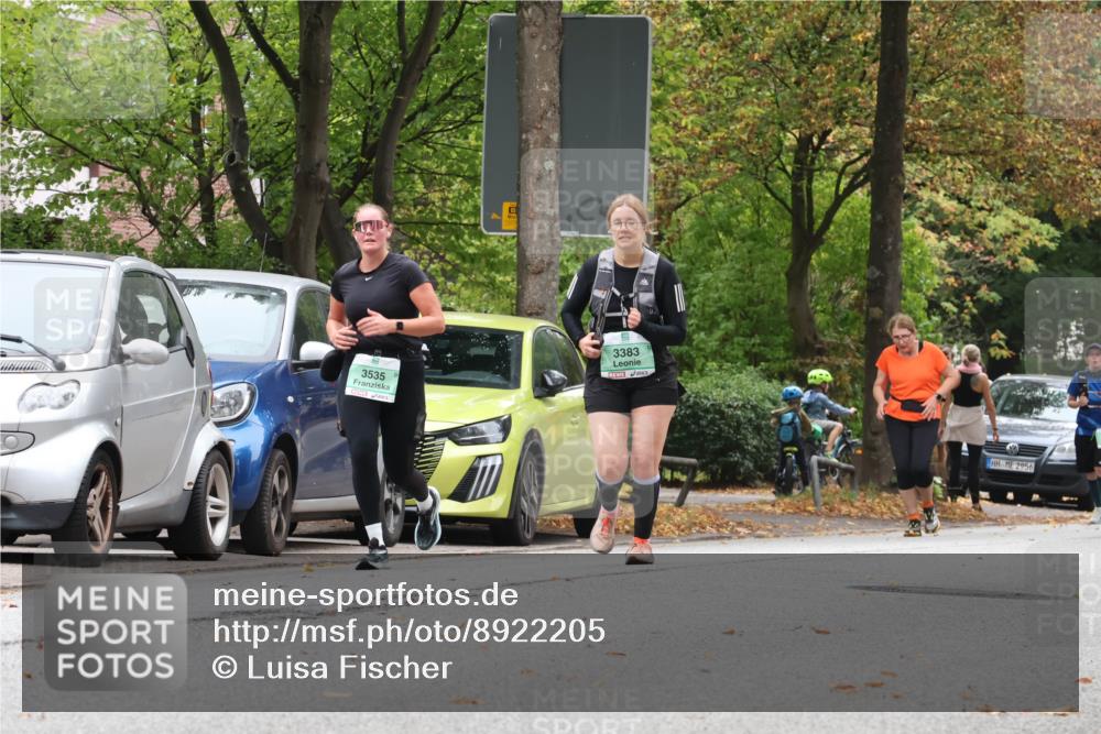 21.09.2025 - PSD Bank Halbmarathon Luisa Fischer http://msf.ph/oto/8922205 21.09.2025 12:08:18 Laufen 3535, 3383, 2956 meine-sportfotos.de