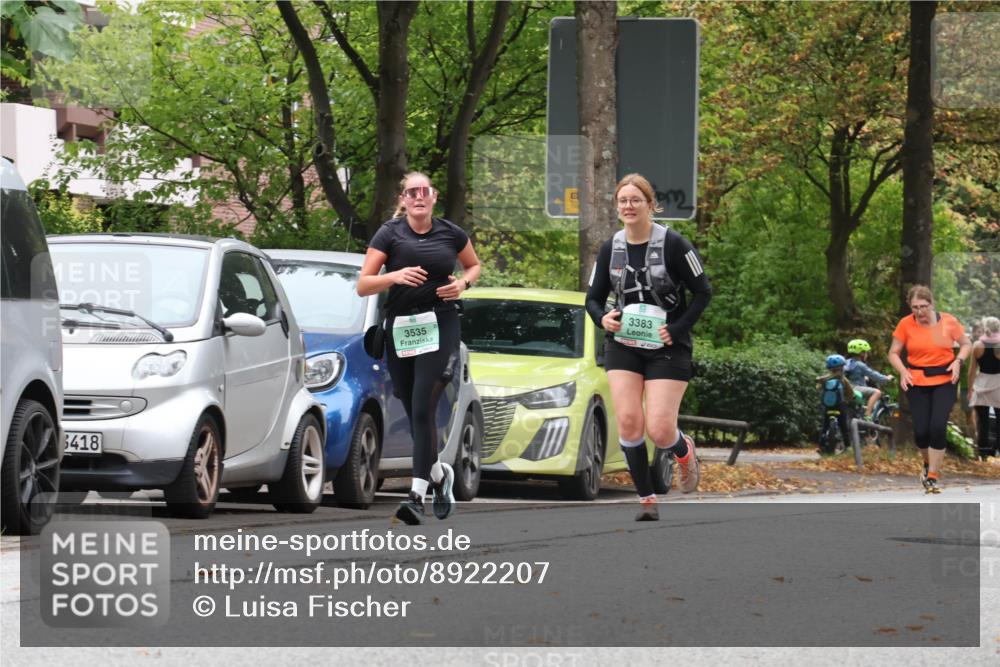 21.09.2025 - PSD Bank Halbmarathon Luisa Fischer http://msf.ph/oto/8922207 21.09.2025 12:08:18 Laufen 6418, 3535, 3383 meine-sportfotos.de