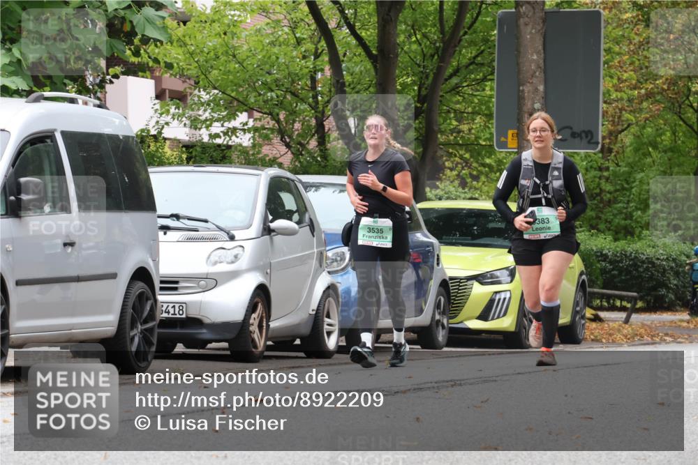 21.09.2025 - PSD Bank Halbmarathon Luisa Fischer http://msf.ph/oto/8922209 21.09.2025 12:08:18 Laufen 6418, 3535, 383 meine-sportfotos.de