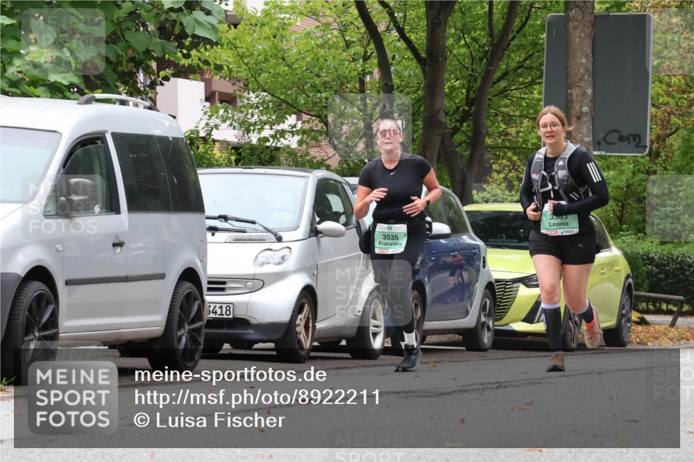 21.09.2025 - PSD Bank Halbmarathon Luisa Fischer http://msf.ph/oto/8922211 21.09.2025 12:08:19 Laufen 3418, 3535, 3505 meine-sportfotos.de