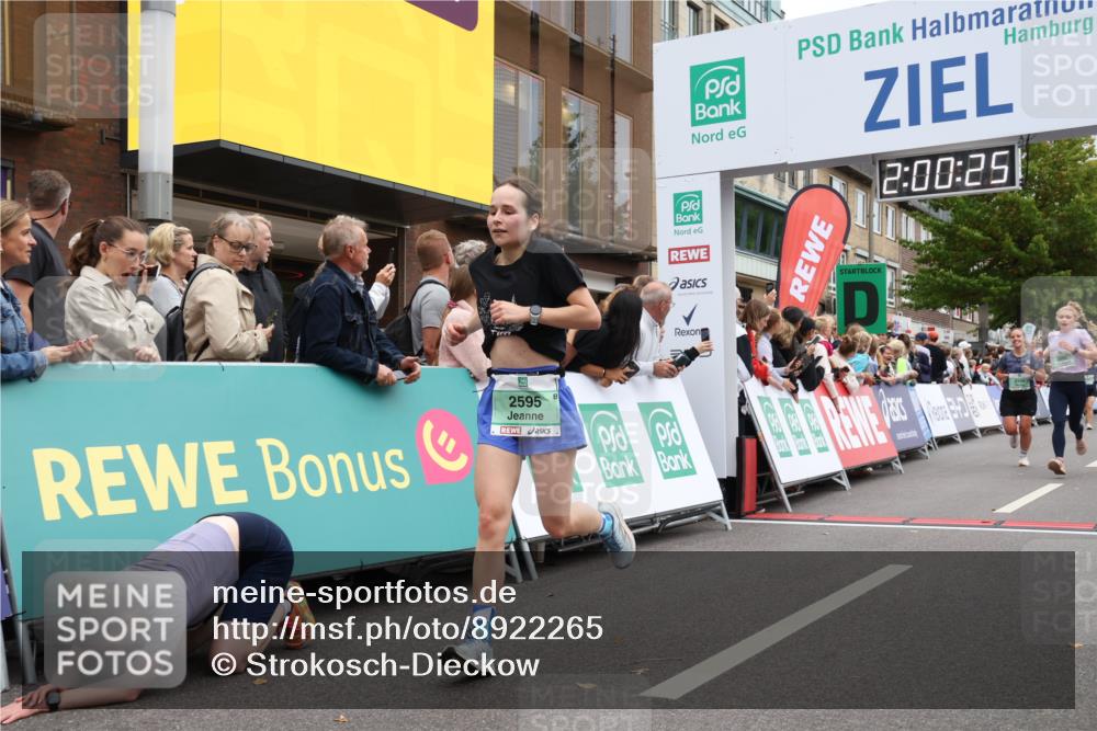 21.09.2025 - PSD Bank Halbmarathon Strokosch-Dieckow http://msf.ph/oto/8922265 21.09.2025 11:59:49 Ziel 1042, 1367, 1700, 2549, 2595, 3152, 3217, 3990 meine-sportfotos.de