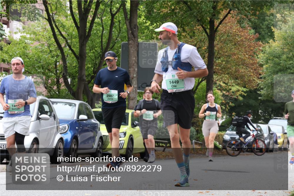 21.09.2025 - PSD Bank Halbmarathon Luisa Fischer http://msf.ph/oto/8922279 21.09.2025 12:08:39 Laufen 418, 14, 2987, 3621, 1449, 409 meine-sportfotos.de
