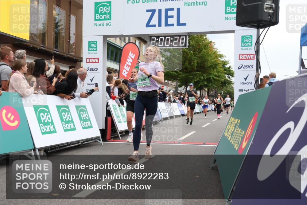 21.09.2025 - PSD Bank Halbmarathon Strokosch-Dieckow http://msf.ph/oto/8922283 21.09.2025 11:59:51 Ziel 1042, 1075, 1367, 1700, 2549, 2595, 3152, 3990, 4049 meine-sportfotos.de