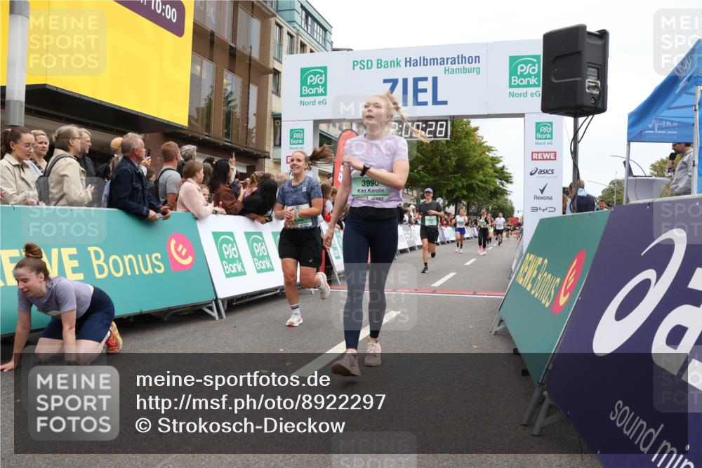 21.09.2025 - PSD Bank Halbmarathon Strokosch-Dieckow http://msf.ph/oto/8922297 21.09.2025 11:59:52 Ziel 1042, 1075, 1700, 2549, 2595, 2918, 3152, 3990, 4049 meine-sportfotos.de