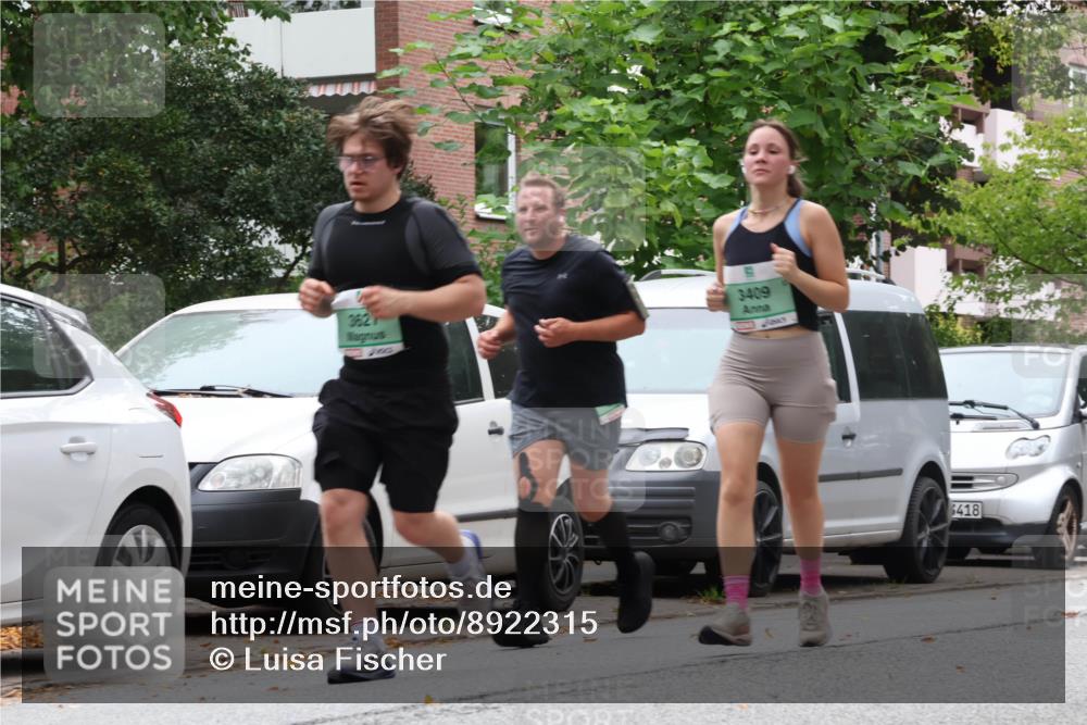 21.09.2025 - PSD Bank Halbmarathon Luisa Fischer http://msf.ph/oto/8922315 21.09.2025 12:08:45 Laufen 3621, 3409, 6418 meine-sportfotos.de