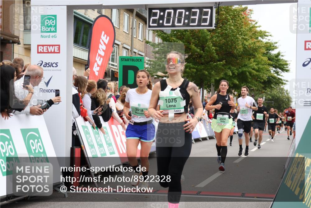 21.09.2025 - PSD Bank Halbmarathon Strokosch-Dieckow http://msf.ph/oto/8922328 21.09.2025 11:59:56 Ziel 1075, 2530, 2549, 2721, 2918, 2929, 3152, 3990, 4049 meine-sportfotos.de