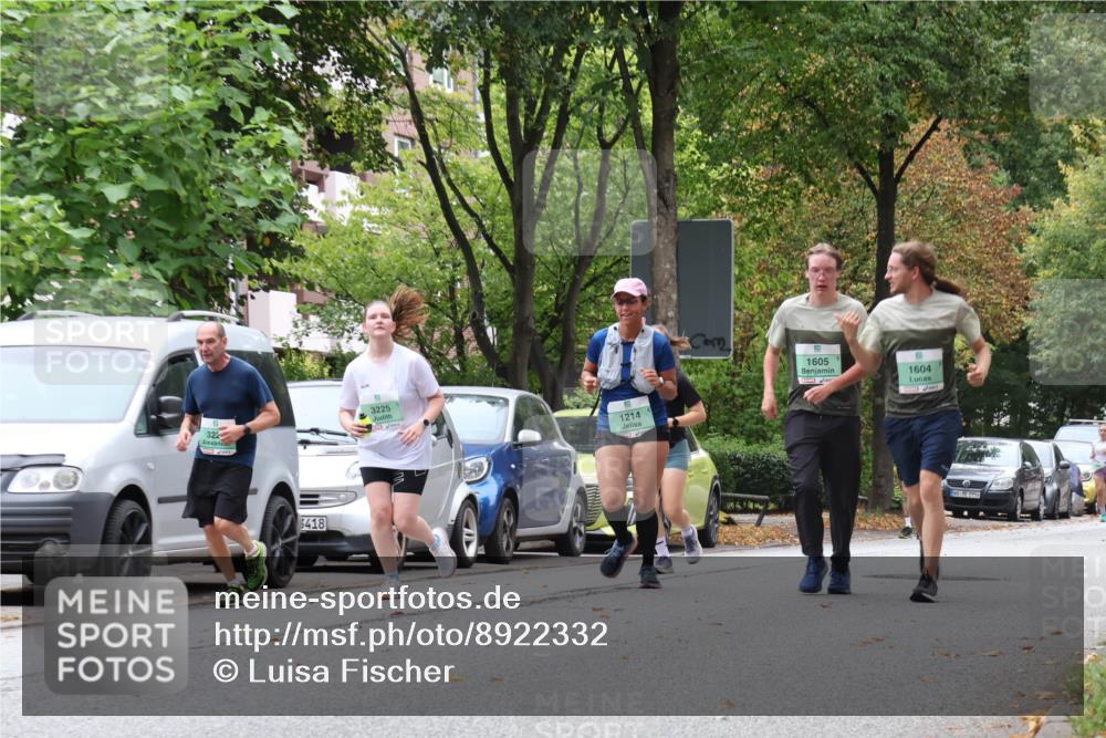 21.09.2025 - PSD Bank Halbmarathon Luisa Fischer http://msf.ph/oto/8922332 21.09.2025 12:09:05 Laufen 322, 3225, 3418, 1214, 1605, 1604 meine-sportfotos.de