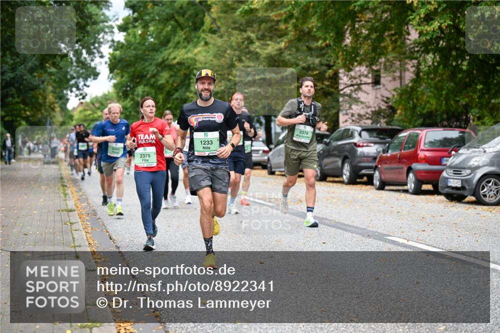 21.09.2025 - PSD Bank Halbmarathon Dr. Thomas Lammeyer http://msf.ph/oto/8922341 21.09.2025 10:41:48 Laufen 2565, 2375, 1233, 2378 meine-sportfotos.de