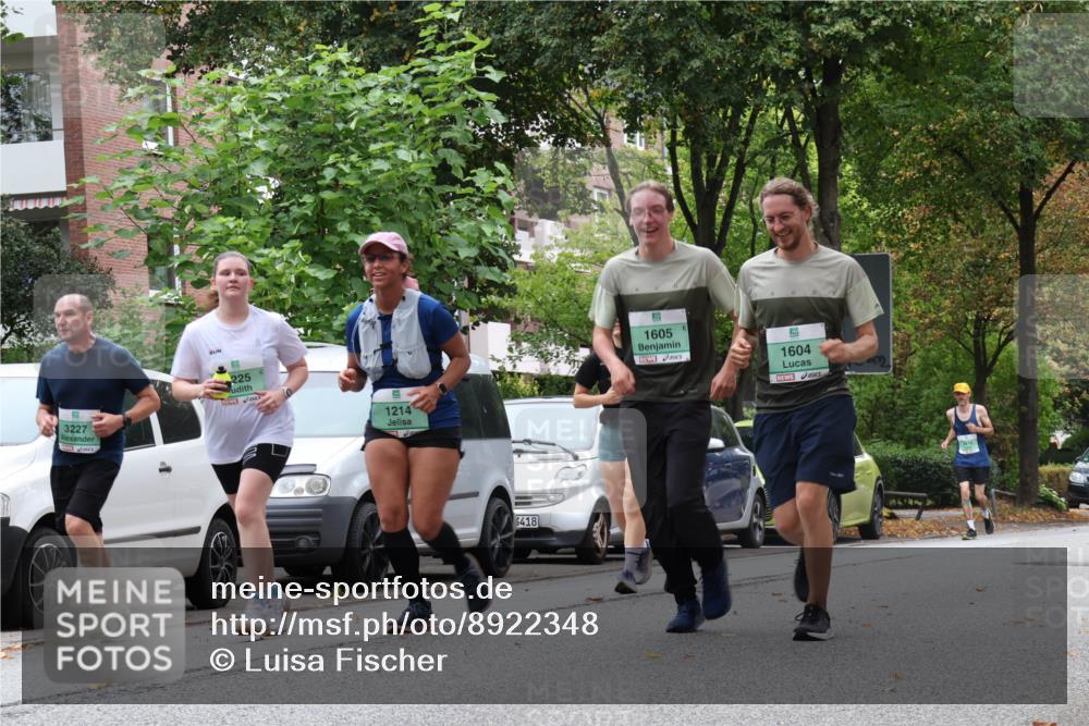 21.09.2025 - PSD Bank Halbmarathon Luisa Fischer http://msf.ph/oto/8922348 21.09.2025 12:09:08 Laufen 3227, 225, 1214, 3418, 1605, 1604, 3419 meine-sportfotos.de
