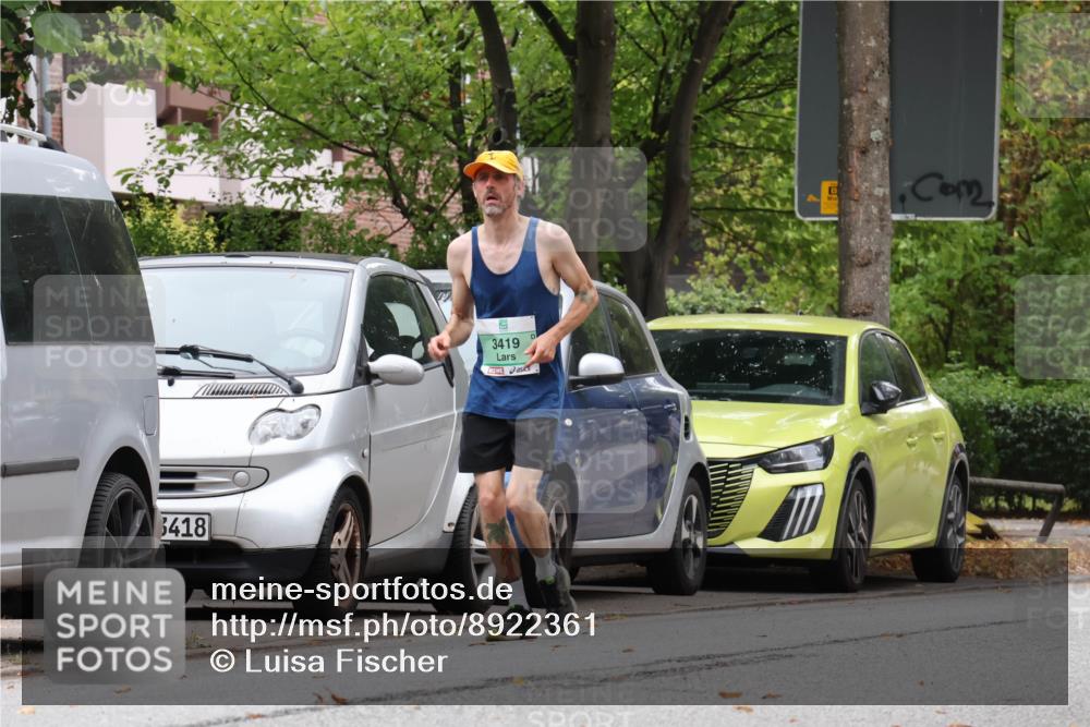 21.09.2025 - PSD Bank Halbmarathon Luisa Fischer http://msf.ph/oto/8922361 21.09.2025 12:09:12 Laufen 3418, 3419 meine-sportfotos.de